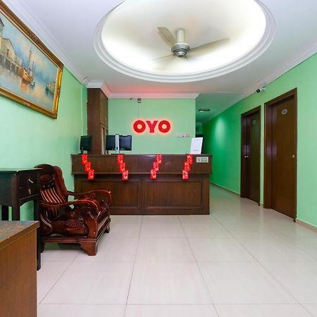 Oyo 89759 Gold Jerantut Hotel מראה חיצוני תמונה