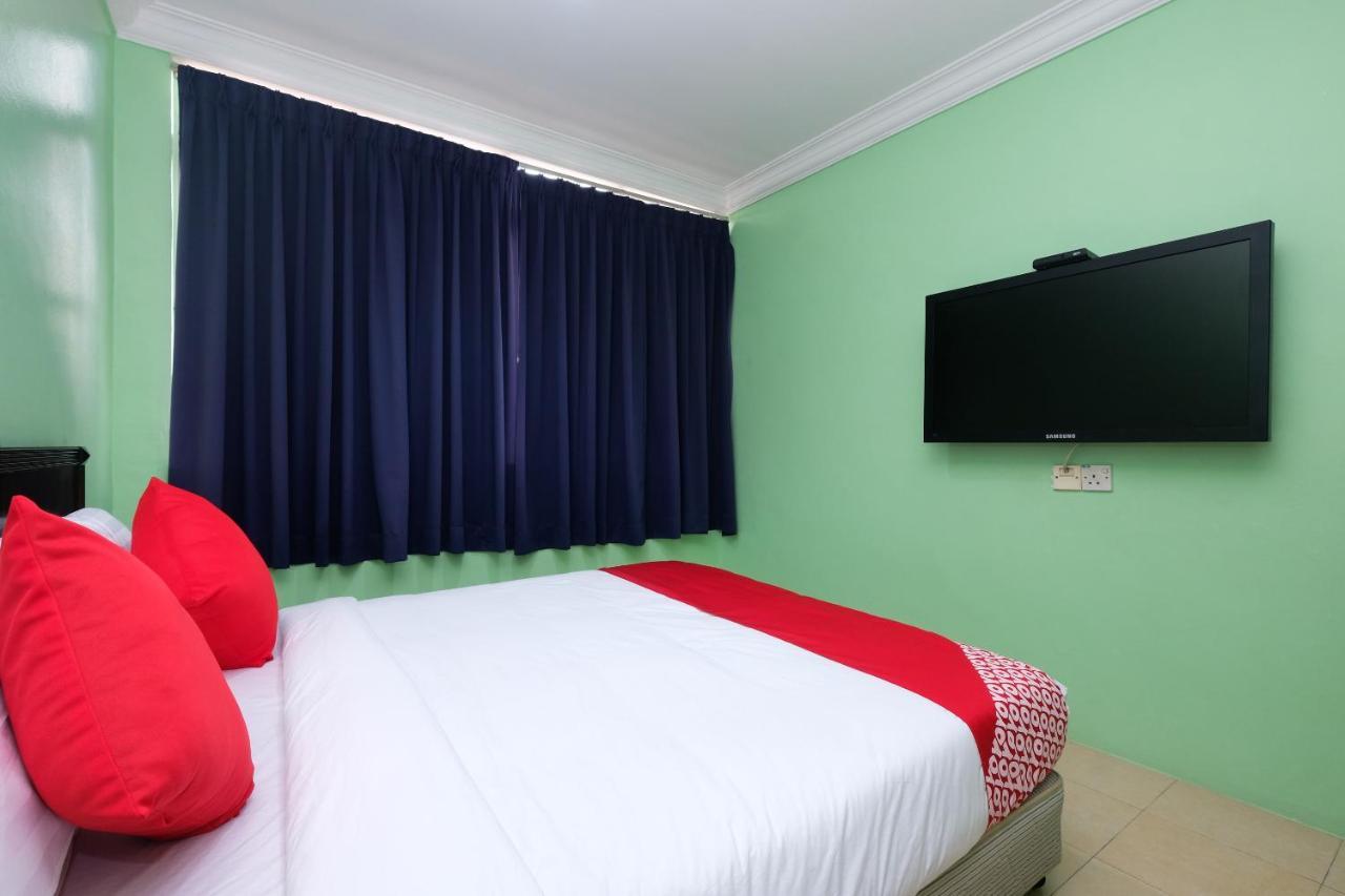 Oyo 89759 Gold Jerantut Hotel מראה חיצוני תמונה